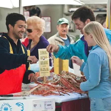 Cosy With Free Parking Apartament *