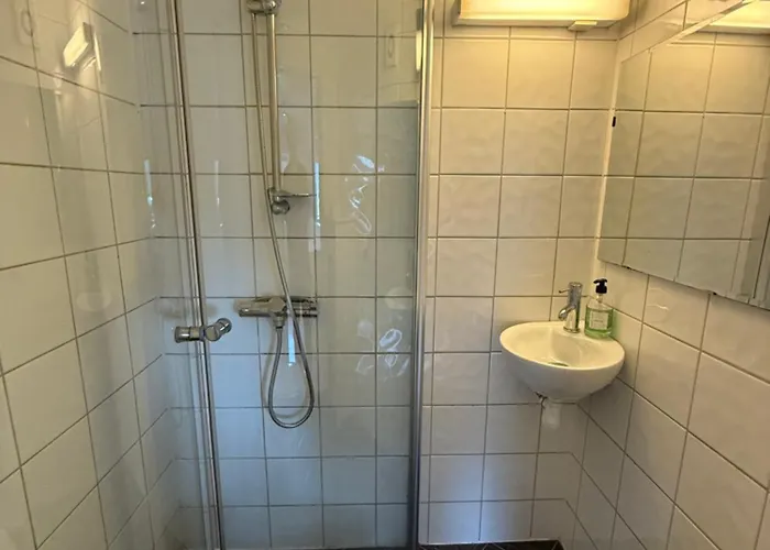 Cosy With Free Parking *